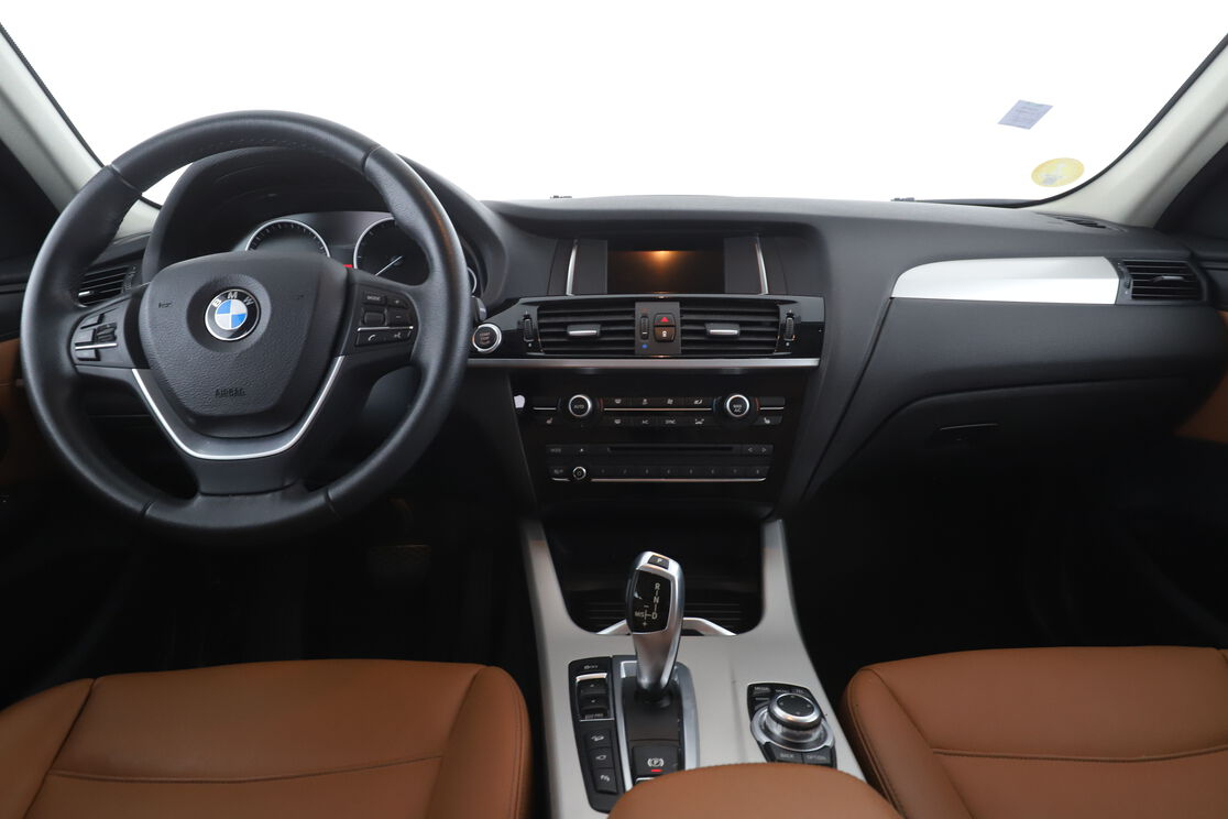 BMW X3 xDrive20dA Lounge Plus — photo 11