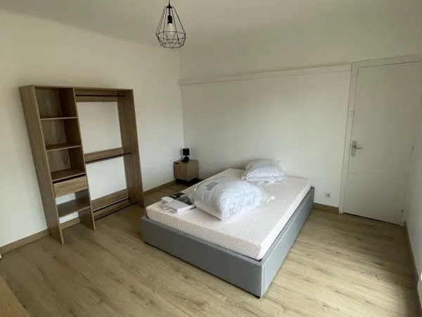 Coloc de 72m2 EN FACE de l'hôpital Timone au 270 Bd Baille
