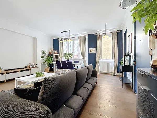 Appartement T4 € 92 m2 - Ancien, lumineux et calme - Lyon 7e