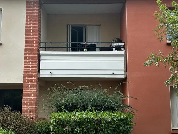 À VENDRE - Appartement avec balcon, piscine et parking à Valence-d'Agen