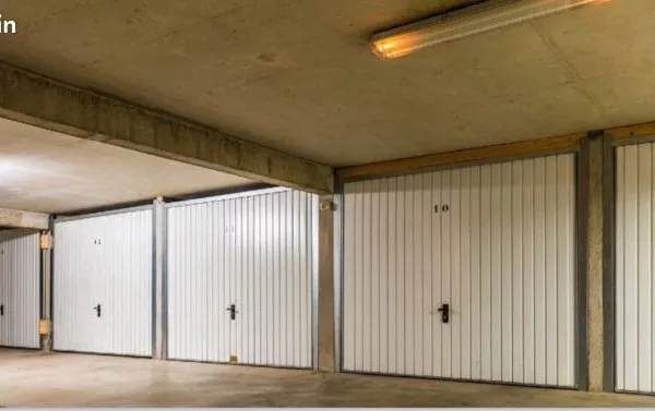 Rare à la vente Box dans une résidence sécurisée
