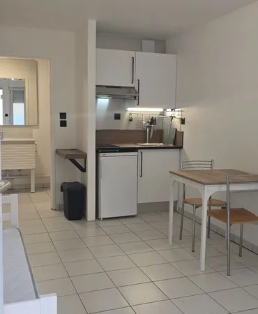 Studio 19 m² meublé et équipé vendu LIBRE - Quartier Place Ney / Jardin des Plante