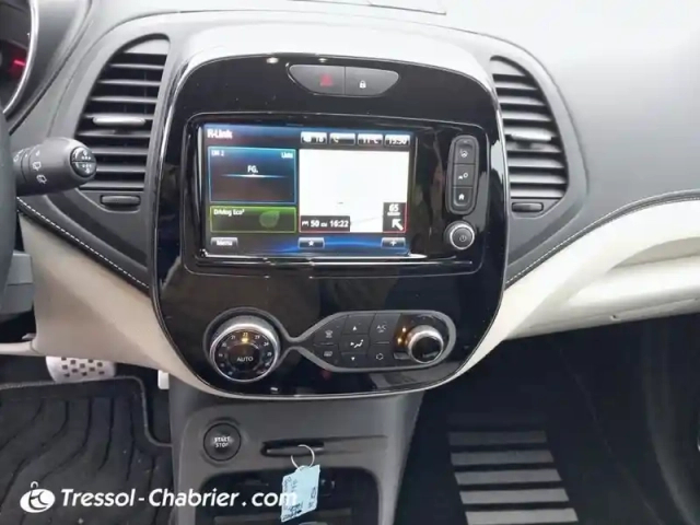 Renault Captur tce 150 fap edc initiale paris — photo 11