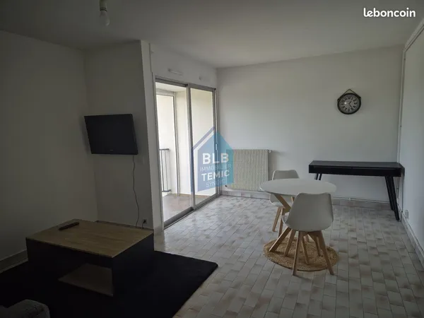 Studio 1 pièce 32 m²