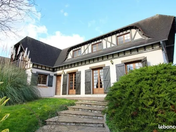 Maison 8 pièces 177 m²