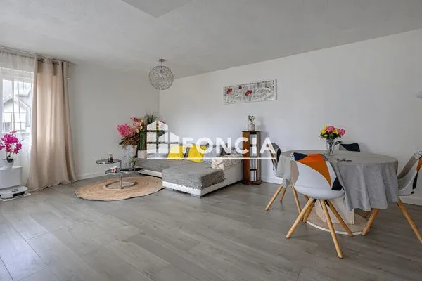 Appartement 4 pièces 84 m²