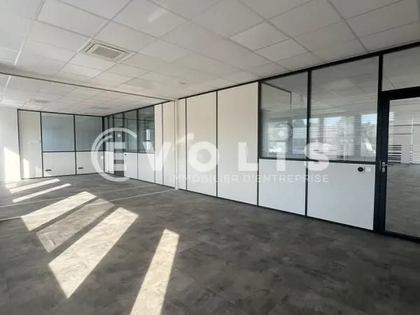 Bureau 500 m²