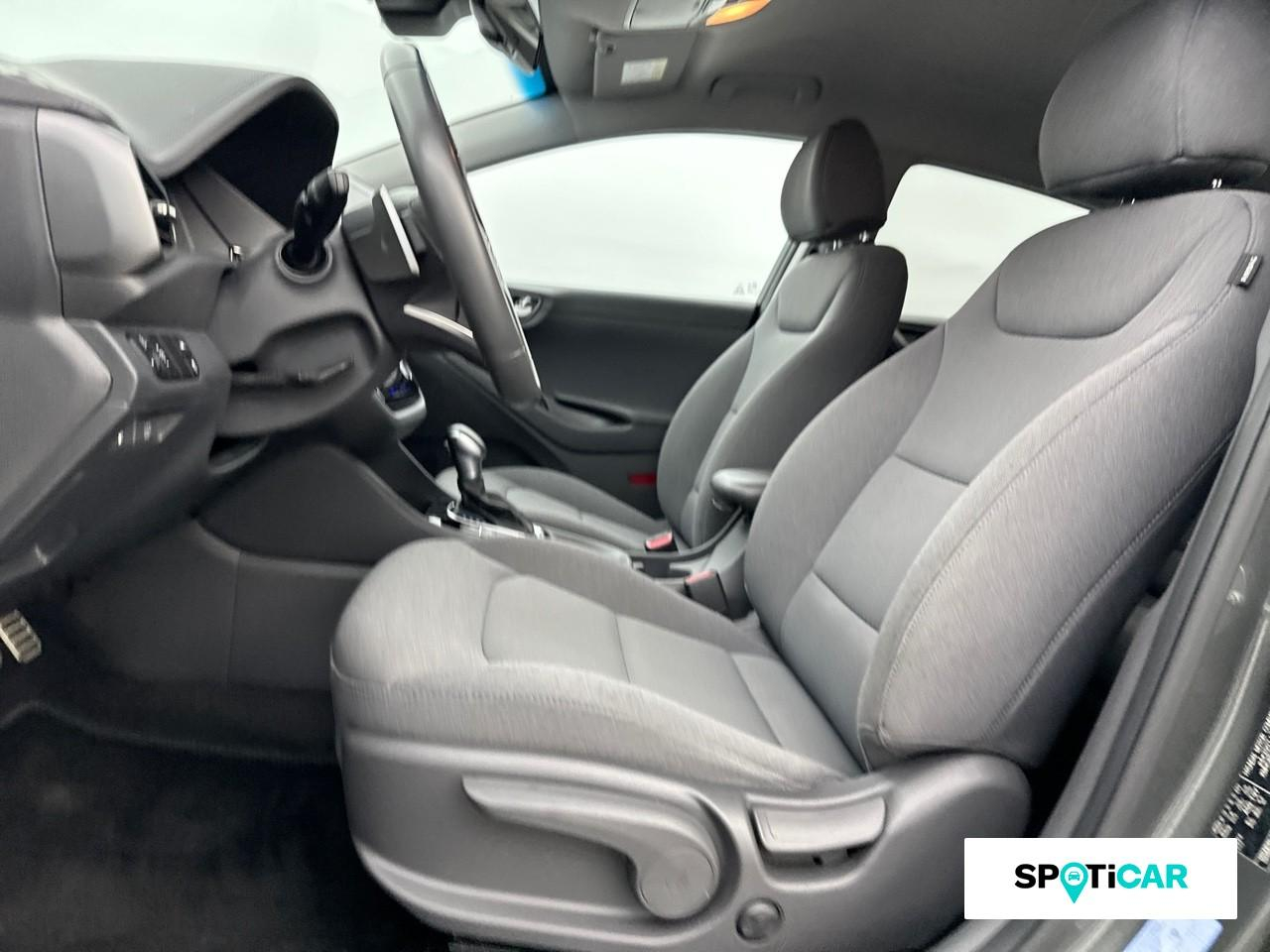 Hyundai Ioniq hybrid 141ch creative — photo 9