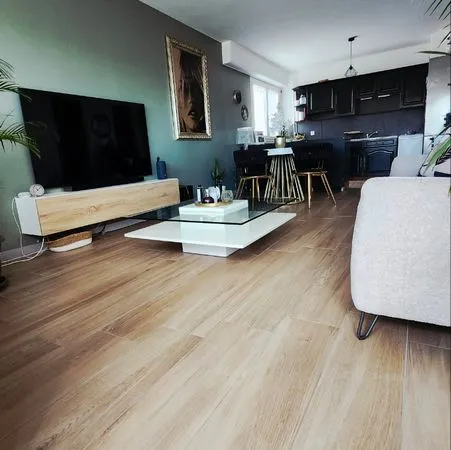 A vendre magnifique appartement rénové avec balcon