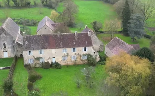 Propriété 8 pièces 400 m²