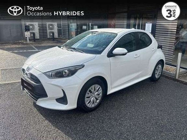 Toyota YARIS Toyota Yaris 116h Dynamic 5p MC24