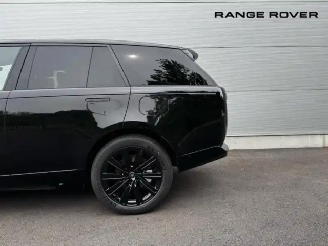 Land Rover Range Rover 3.0 p460e 460ch phev hse swb — photo 9