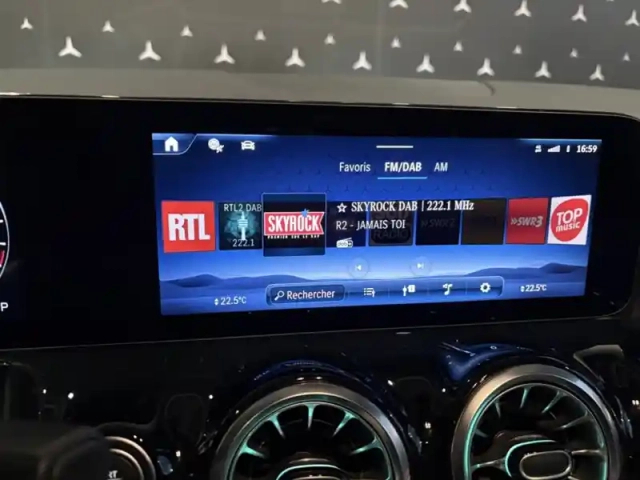 Mercedes Gla 250 e hybrid eq amg line — photo 19