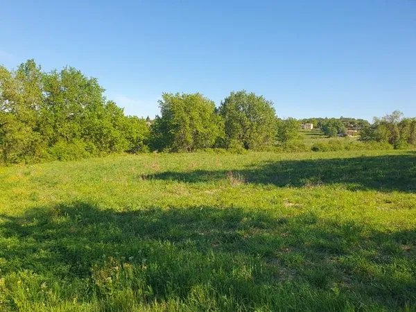 Terrain 1750 m²