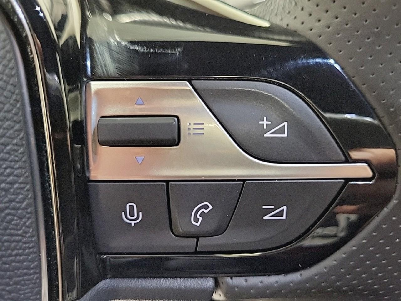 Peugeot 408 phev 225 e-eat8 gt — photo 19
