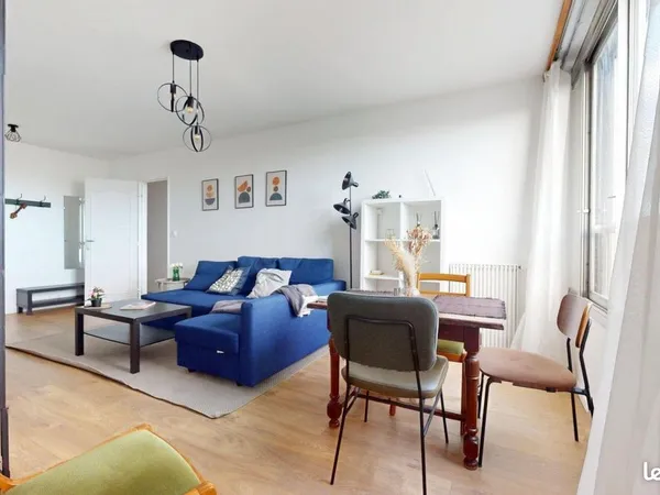 Chambre 4 pièces 82 m²
