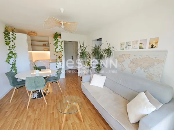 A vendre à Séné Vannes Appartement T2 Extérieur place de parking