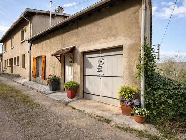 Maison d'habitation 102 m2 avec garage