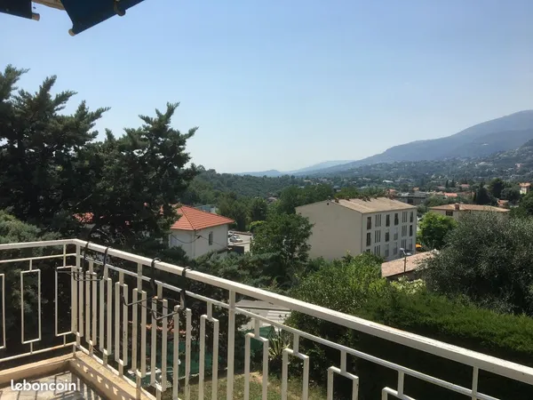 Appartement 2 pièces 1 etage Vence