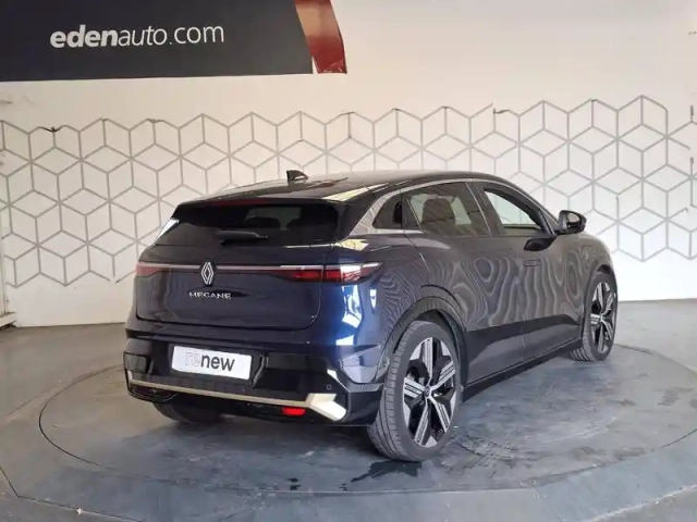 Renault Megane e-tech ev60 220 ch super charge — photo 4