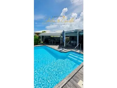 À VENDRE LE MOULE | Maison moderne avec piscine et carbet