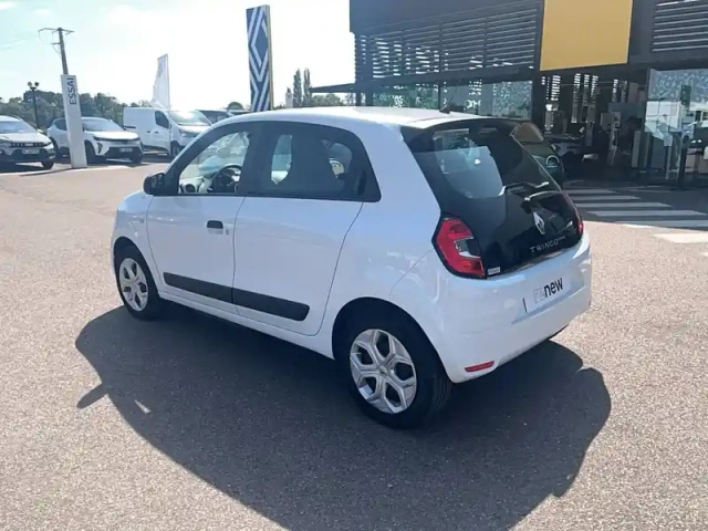 Renault Twingo iii e-tech — photo 19