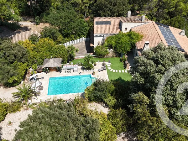 Maison 5 pièces 200 m²