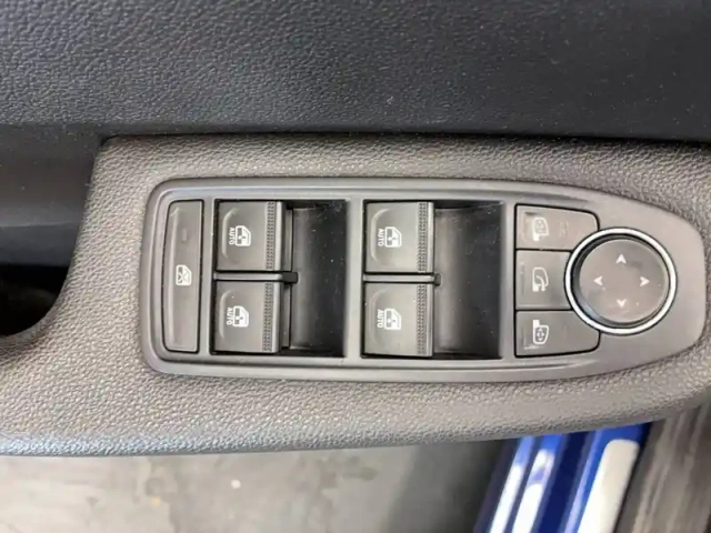 Renault Clio tce 90 - 21n — photo 17