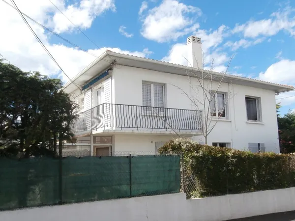 Vends maison - 154 m² - 6 pièces, 4 chambres - Anglet 64600