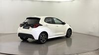 Toyota Yaris 116h Design 5p MY22 — photo 5