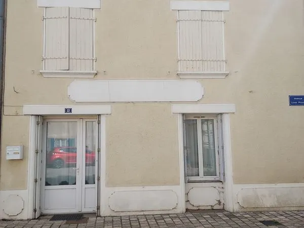🏡 à vendre maison de ville à chef-boutonne