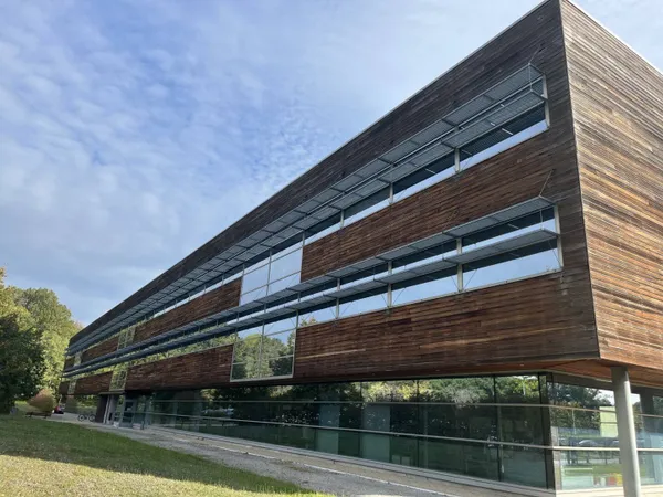 Bureau 4635 m²