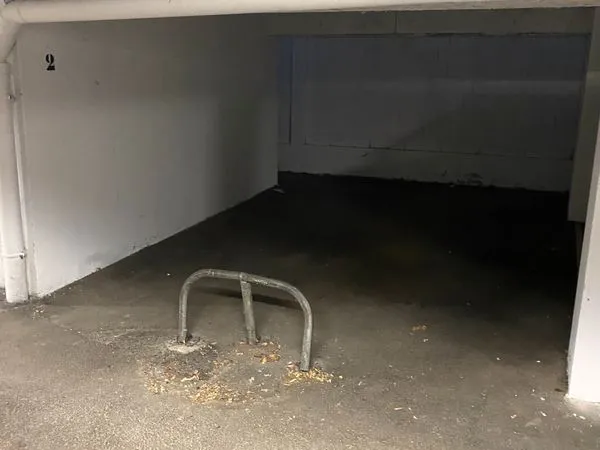 Place parking dans residence