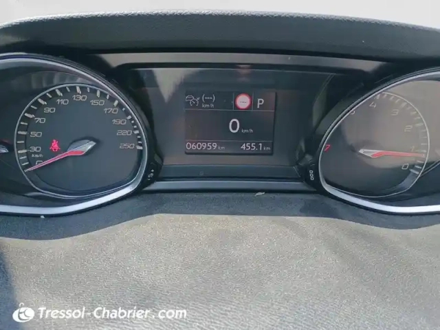 Peugeot 308 puretech 130ch s&amp;s eat8 allure pack — photo 21