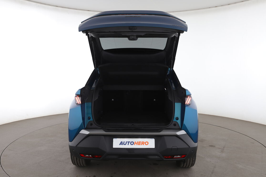 Peugeot 3008 1.2 Hybrid Allure e-DCS6 — photo 15