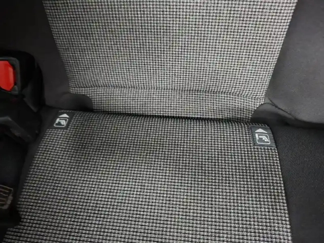 Toyota Yaris 110 vvt-i — photo 32