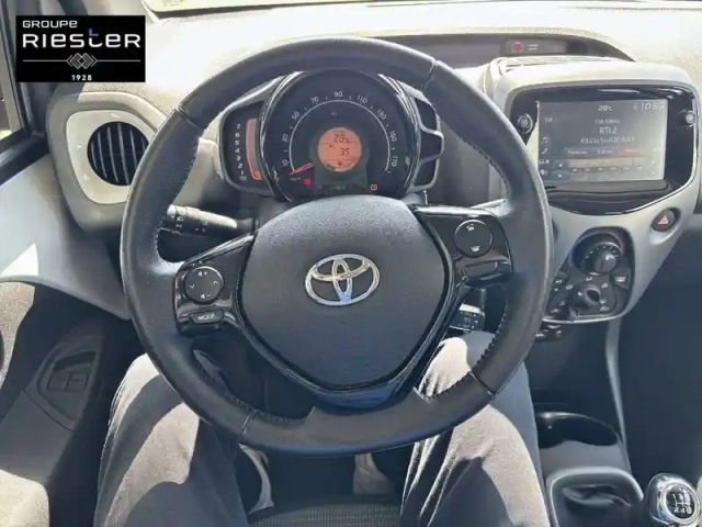 Toyota Aygo 1.0 vvt-i — photo 15