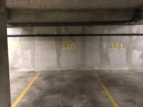 PARKING sécurisé centre Nantes St Clement