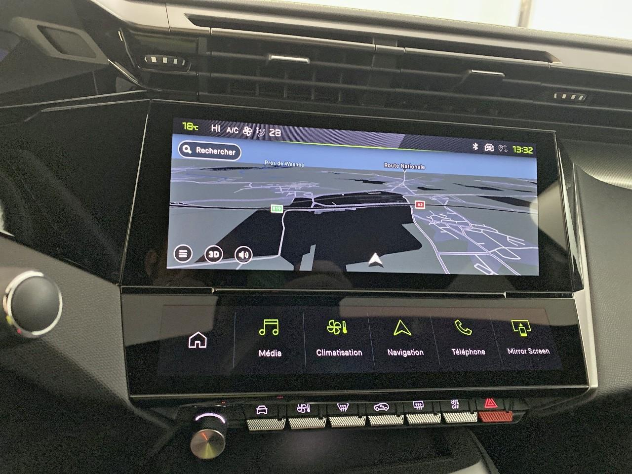 Peugeot 408 hybrid 145 e-dcs6 gt — photo 14