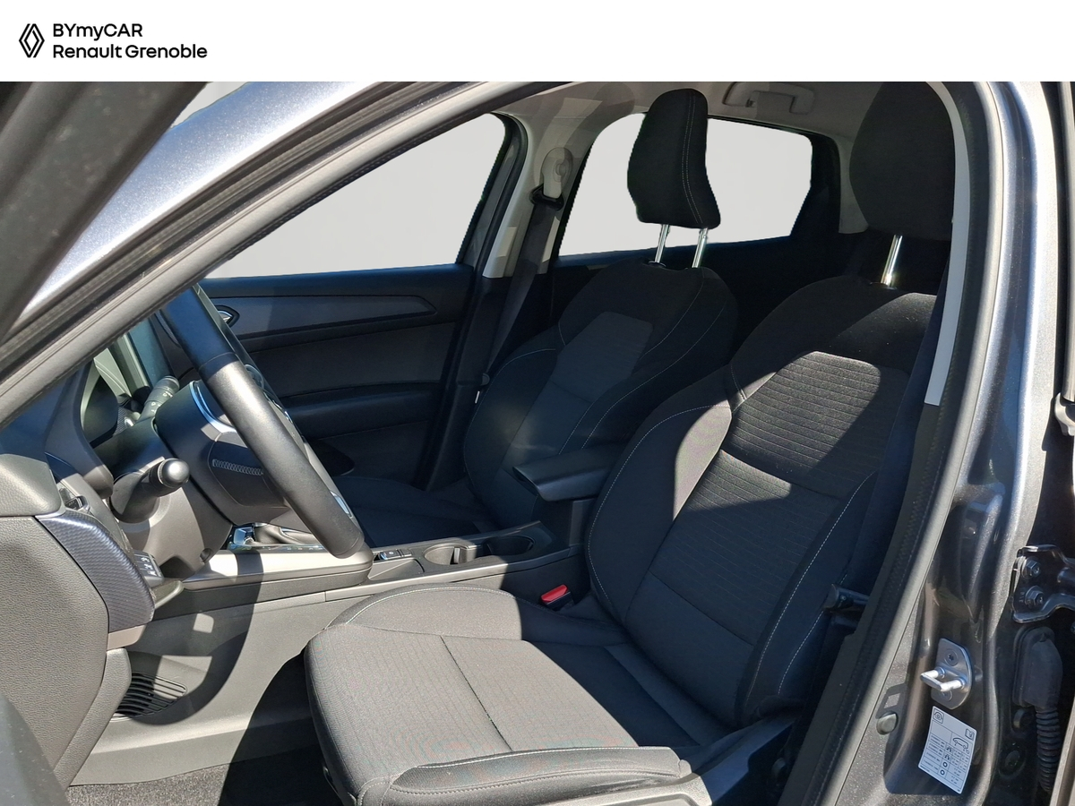 Renault Arkana E-Tech hybride 145 - 22 — photo 11