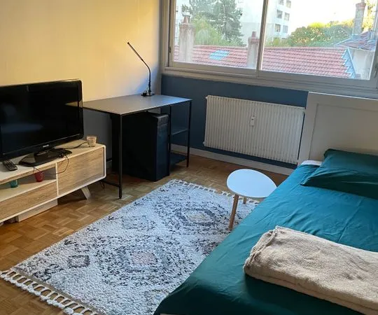 Chambre de 12m2 à louer sur Villeurbanne