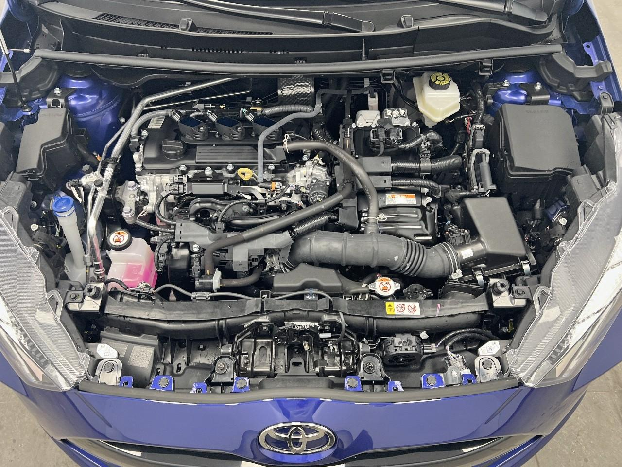 Toyota Yaris hybride 130h collection — photo 14