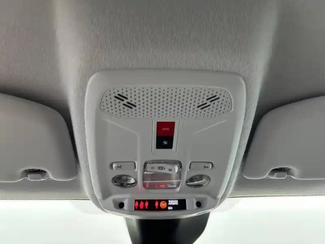 Peugeot 208 electrique 50 kwh 136ch — photo 81