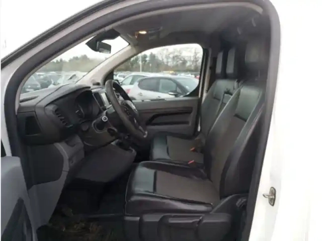 Toyota Proace medium 120 d-4d business 2.0 122 ch bm 6 vitesses — photo 15