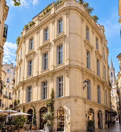 Propriété 8 pièces 692 m²