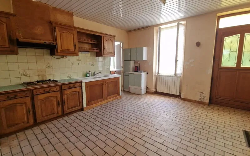 Photo 6
