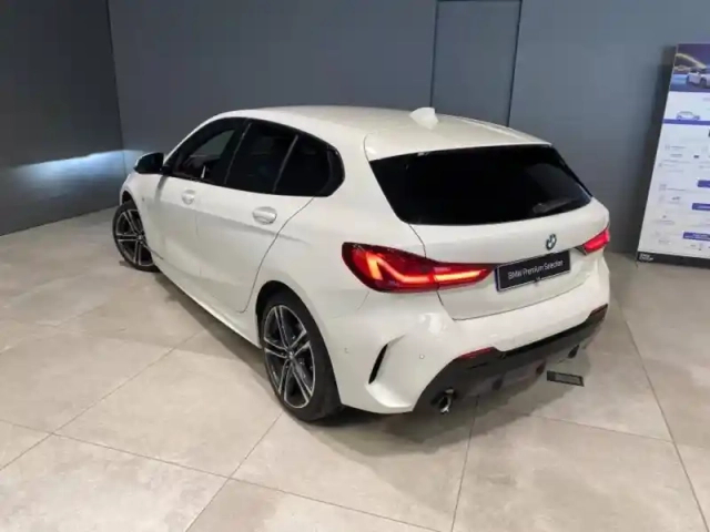 Bmw Serie 1 série 1 118ia 136ch m sport dkg7 — photo 2