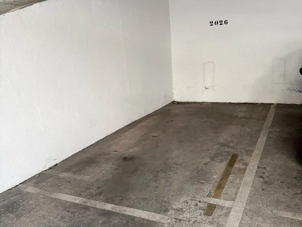 Location, emplacement, parking