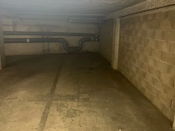 Double parking 19 m² en enfilade - sécurisé - Bourg-la-Reine