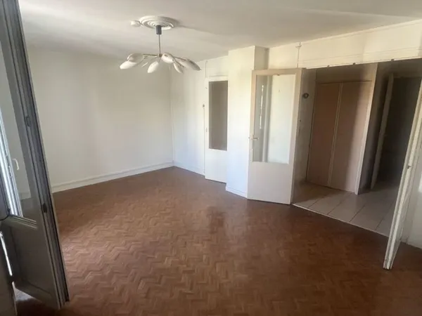 appartement traversant T4